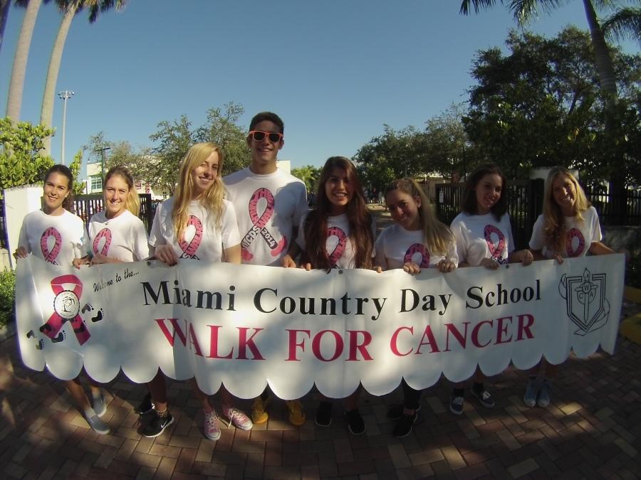 Students Walk for Cancer (and for Homecoming points)