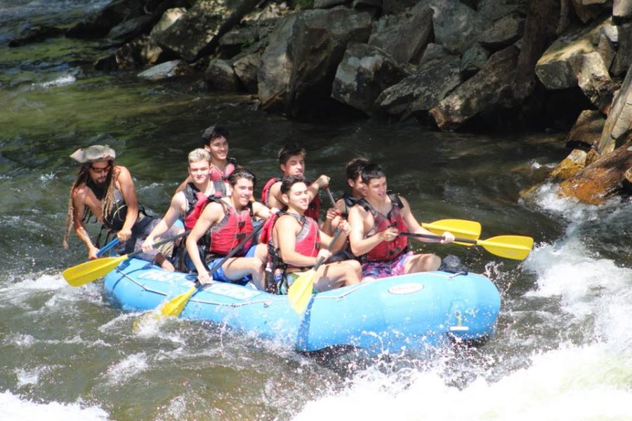 Seniors+rafting+was+part+of+the+fun%21