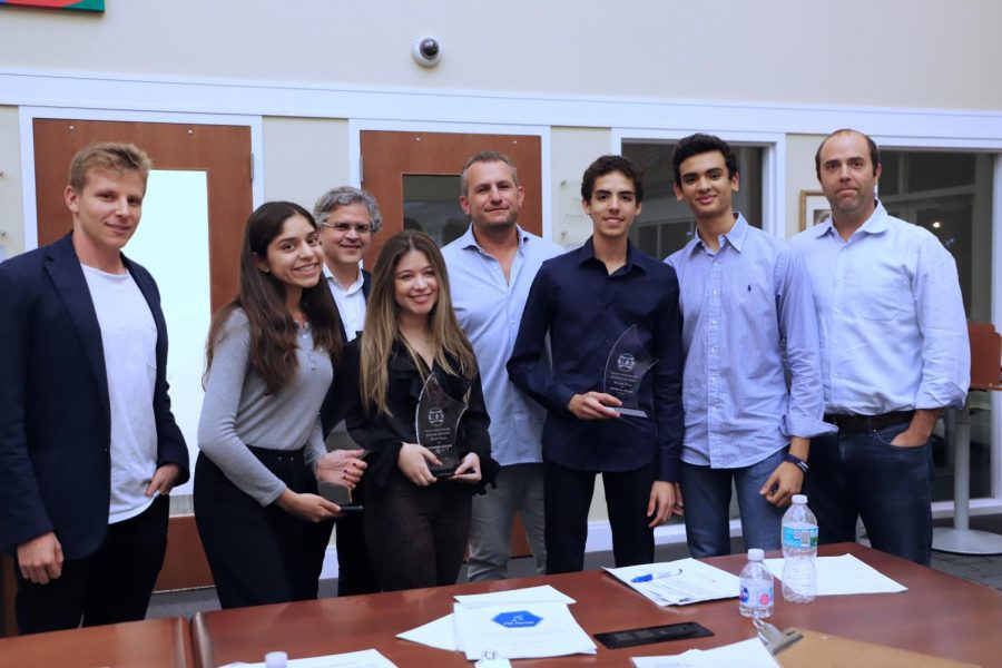 The Spartan Cup Business Challenge winners and judges at the end of the night. L-R: Ryan Amoils, Arya Chatani, Dr. Pedro Serrano, Shaina Bassan, James Bergman, Francesco Rumiano, Riccardo Mascialino, Joel Minski