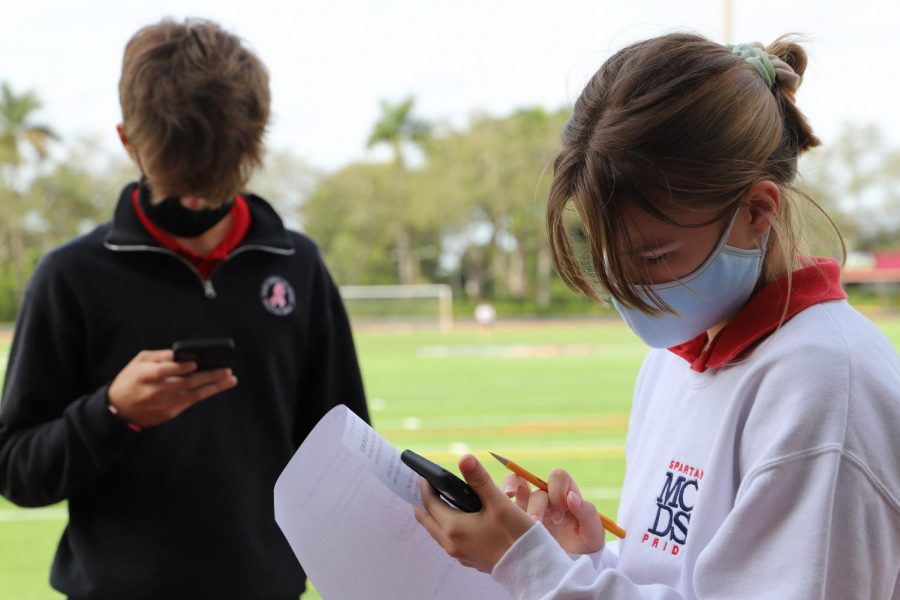 Upper School broadcasters scavenging for shots.